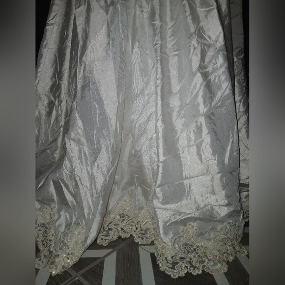 Mon Cheri White Laced Wedding Dress - Picture 7 of 11